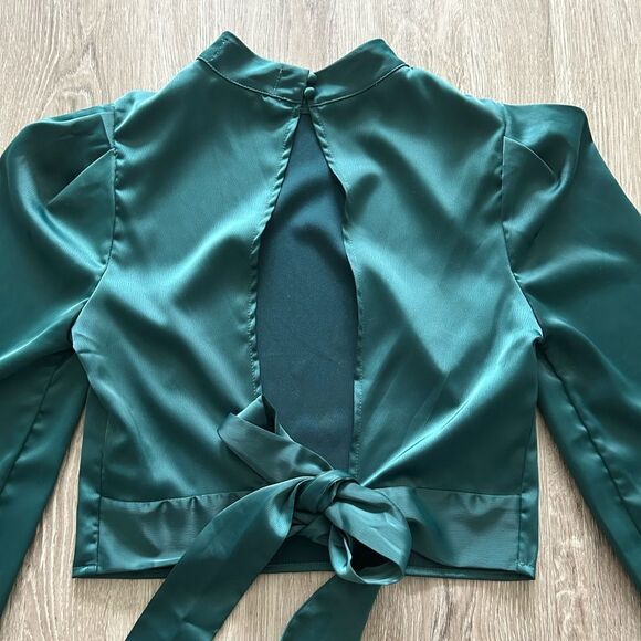Emerald Mock Neck Blouse - Picture 3 of 8